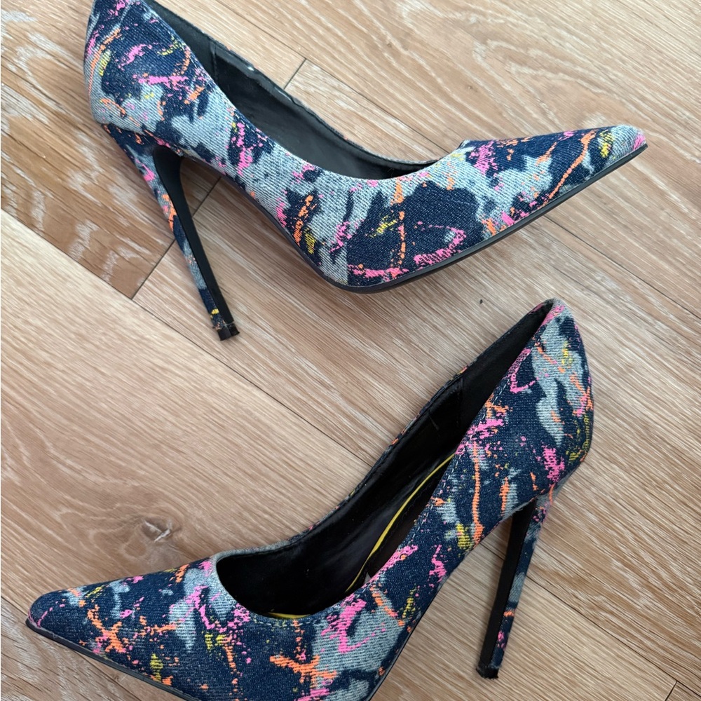 Shoe Republic LA Multicolor Abstract Pointed-Toe Stiletto Pumps